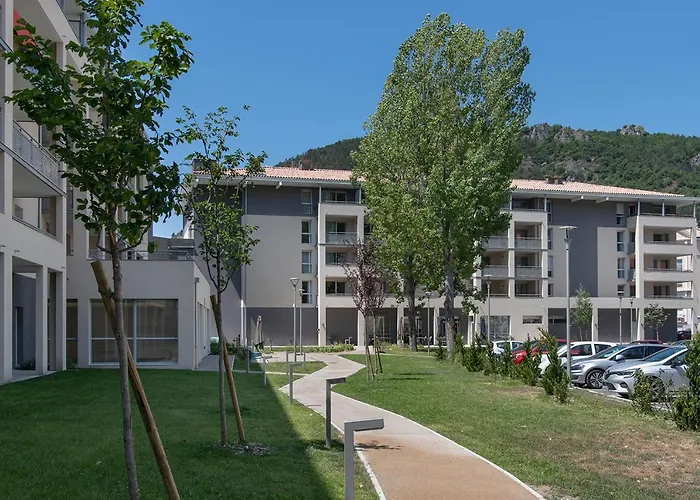Résidence services seniors DOMITYS LES EAUX VIVES